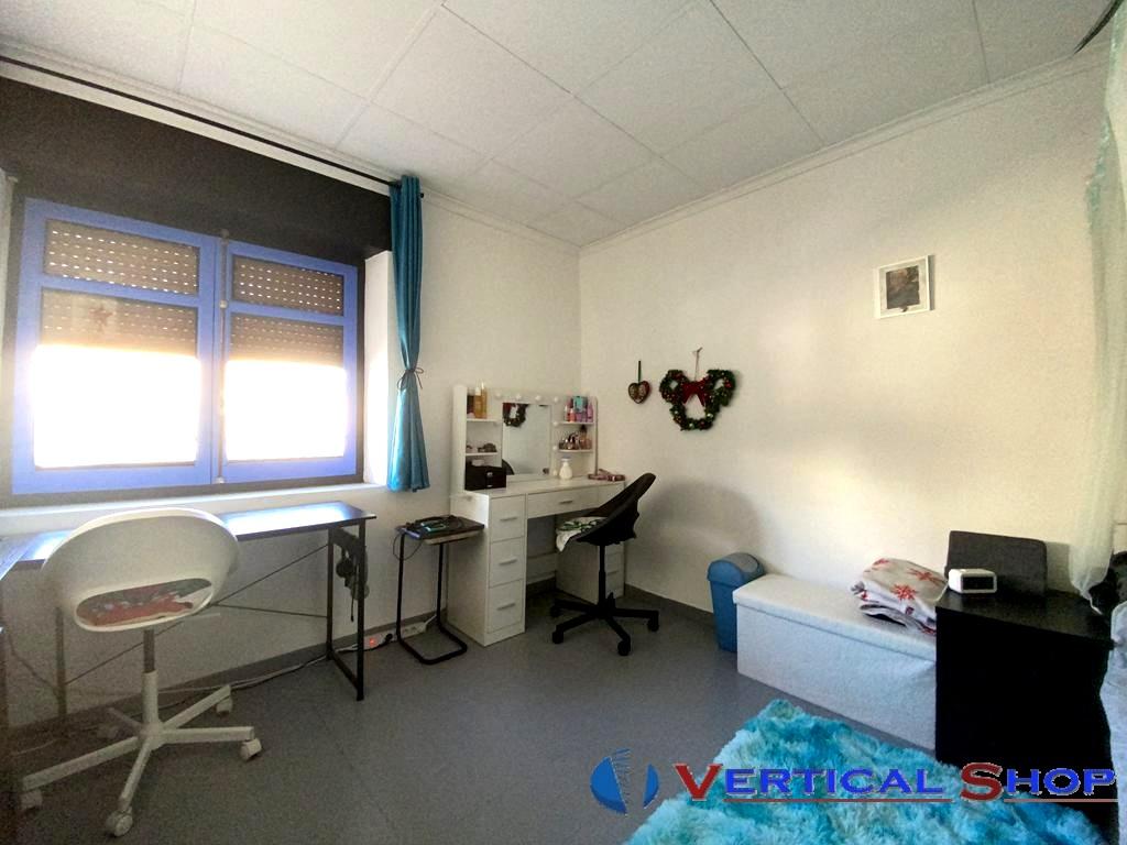 For sale of house in Caudete