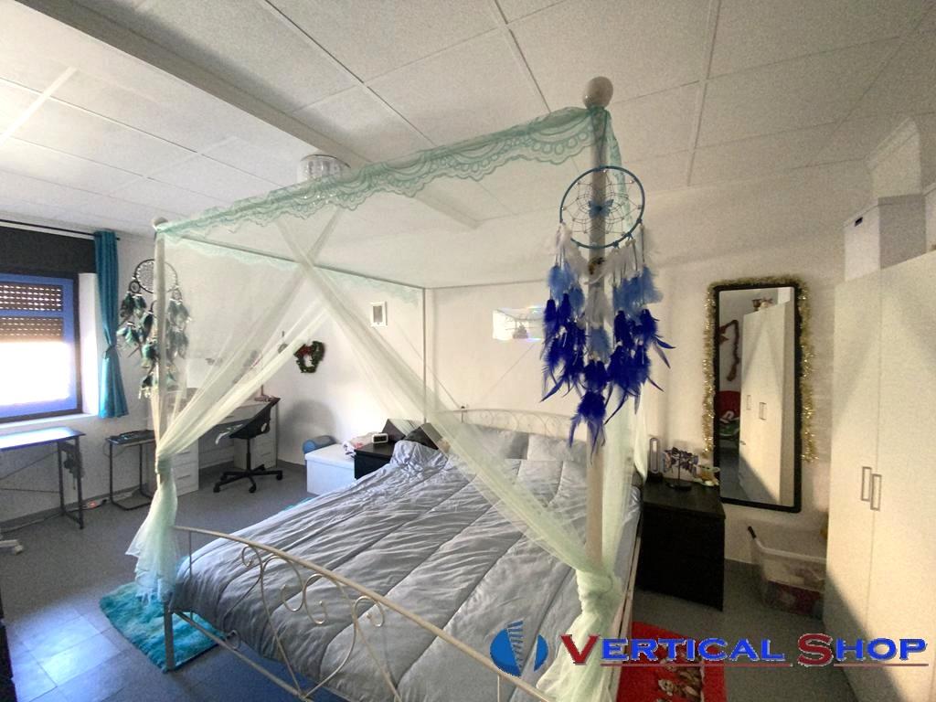 For sale of house in Caudete