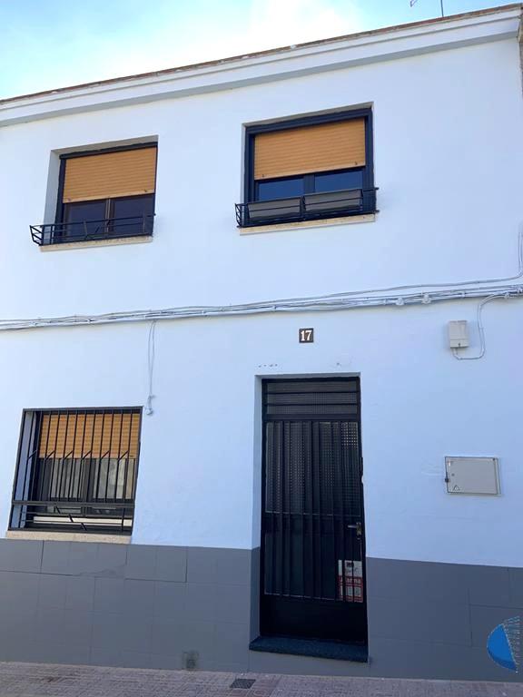 For sale of house in Caudete