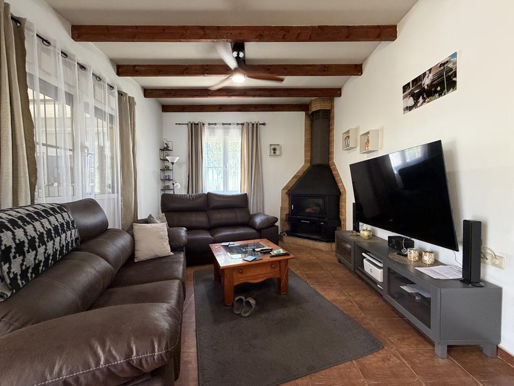 For sale of chalet in Caudete