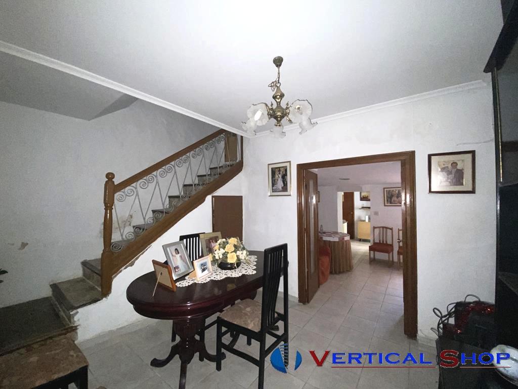 For sale of house in Caudete