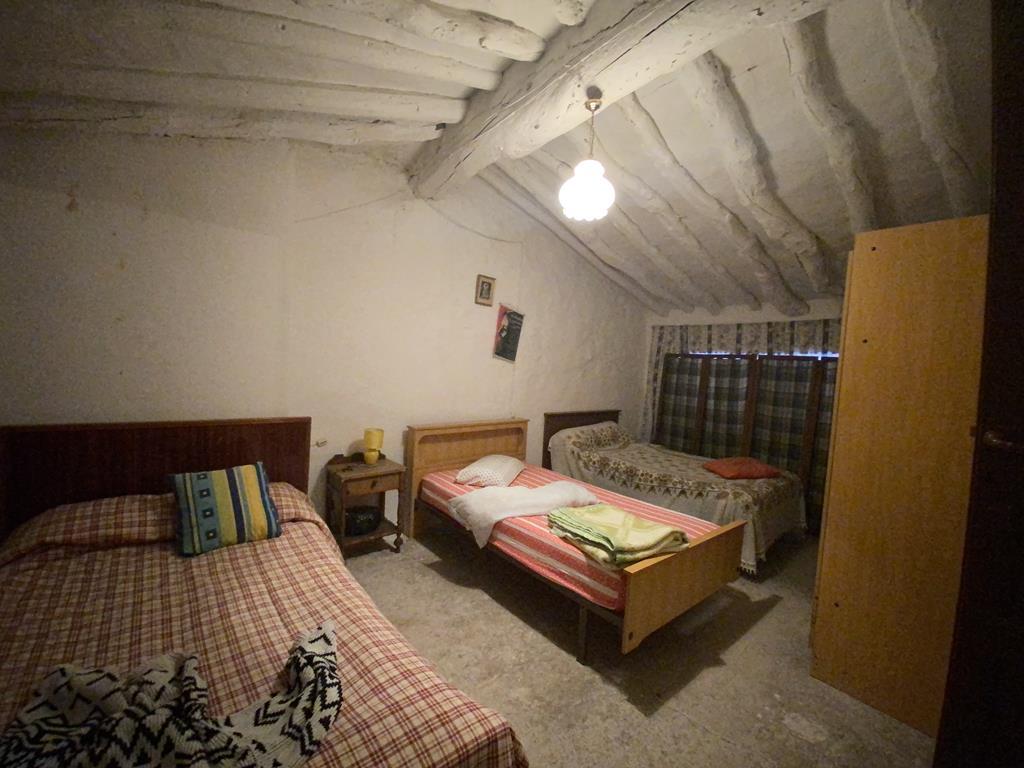 For sale of house in Caudete