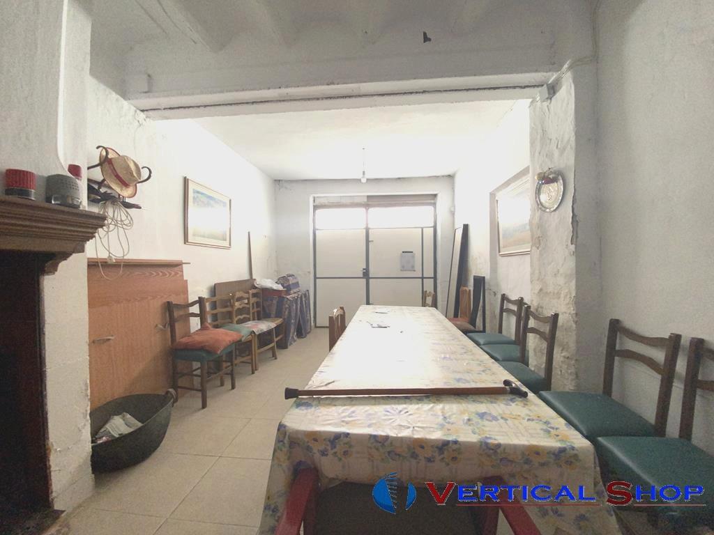 For sale of house in Caudete