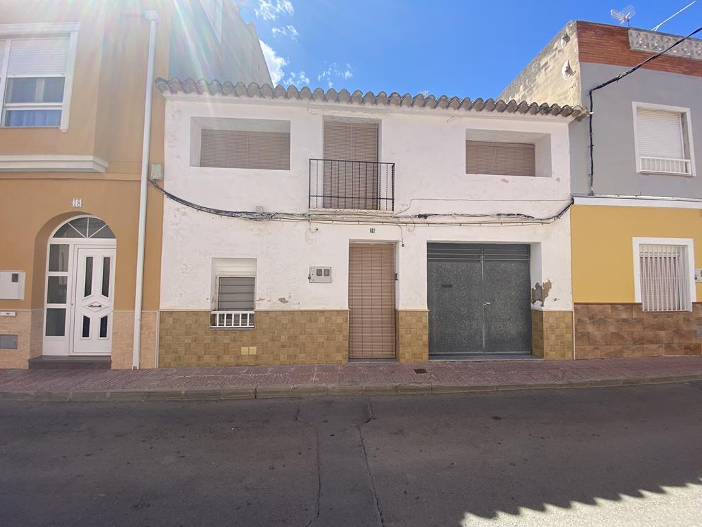 For sale of house in Caudete