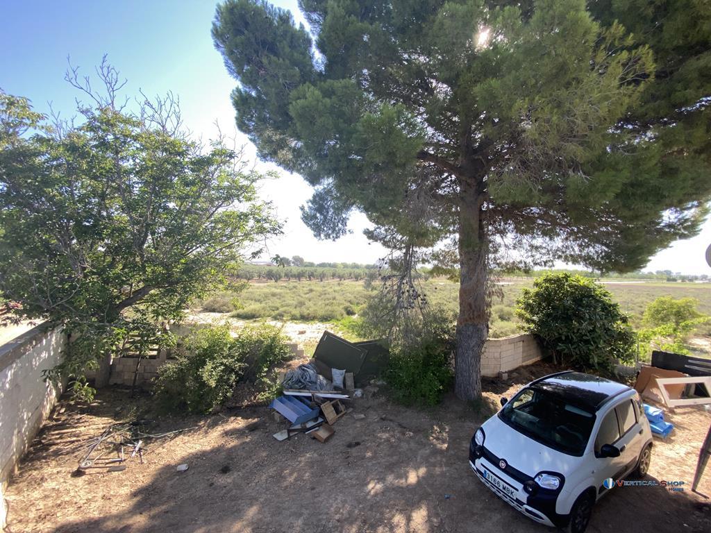 For sale of rural property in Caudete