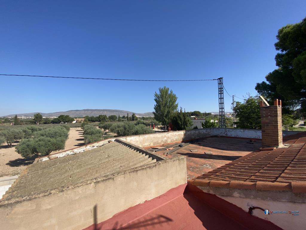 For sale of rural property in Caudete