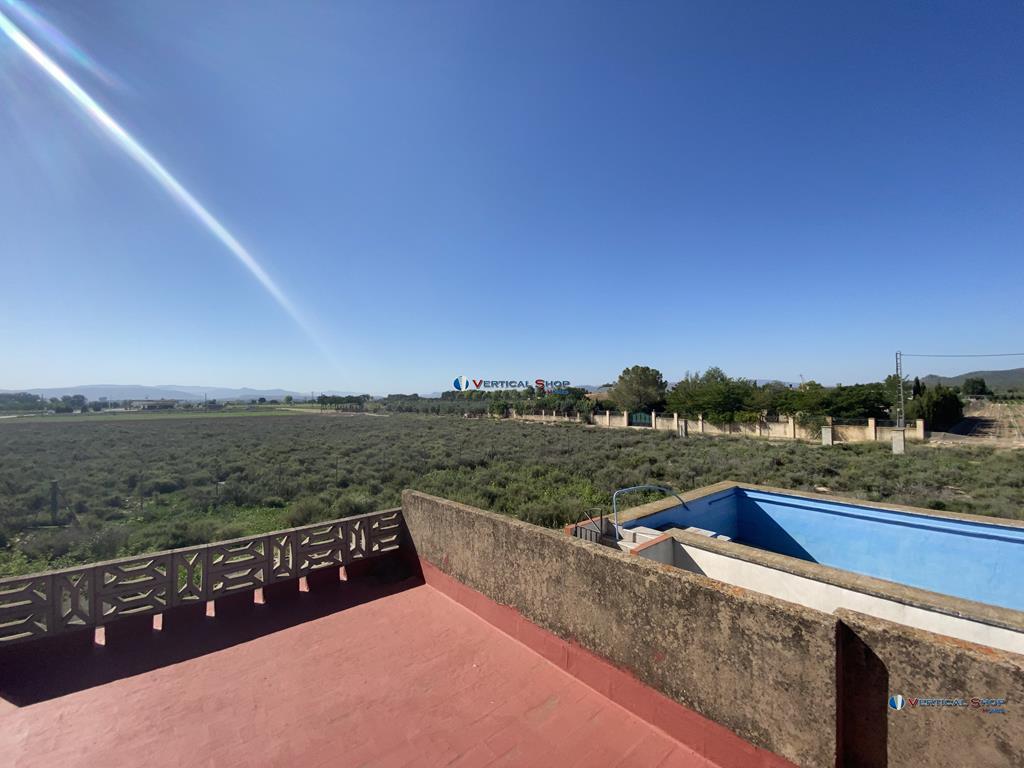 For sale of rural property in Caudete