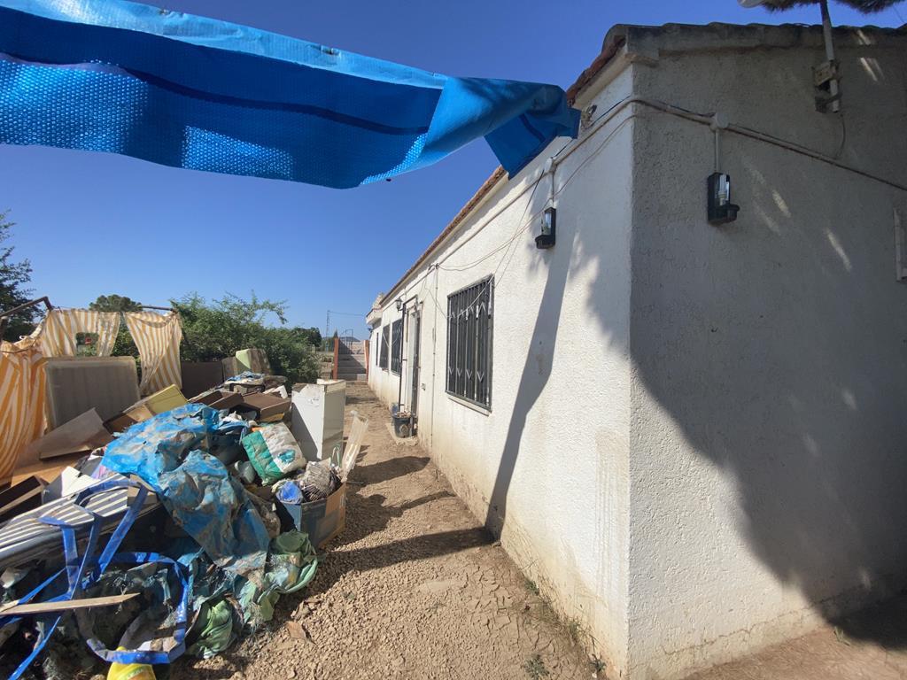 For sale of rural property in Caudete