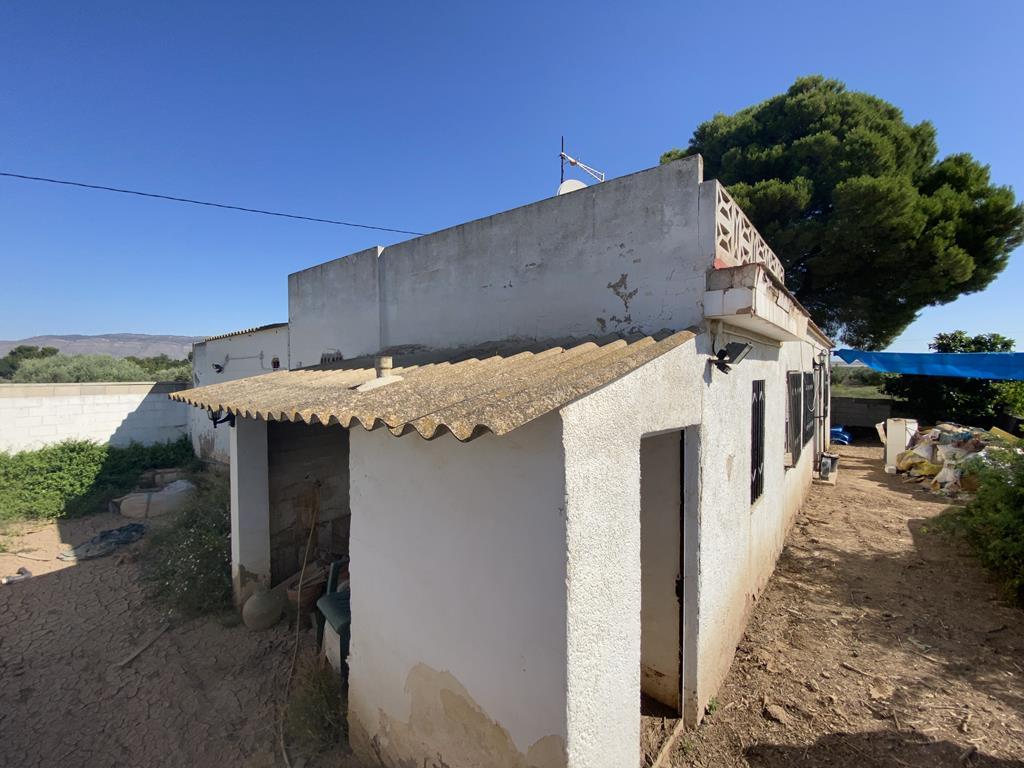For sale of rural property in Caudete