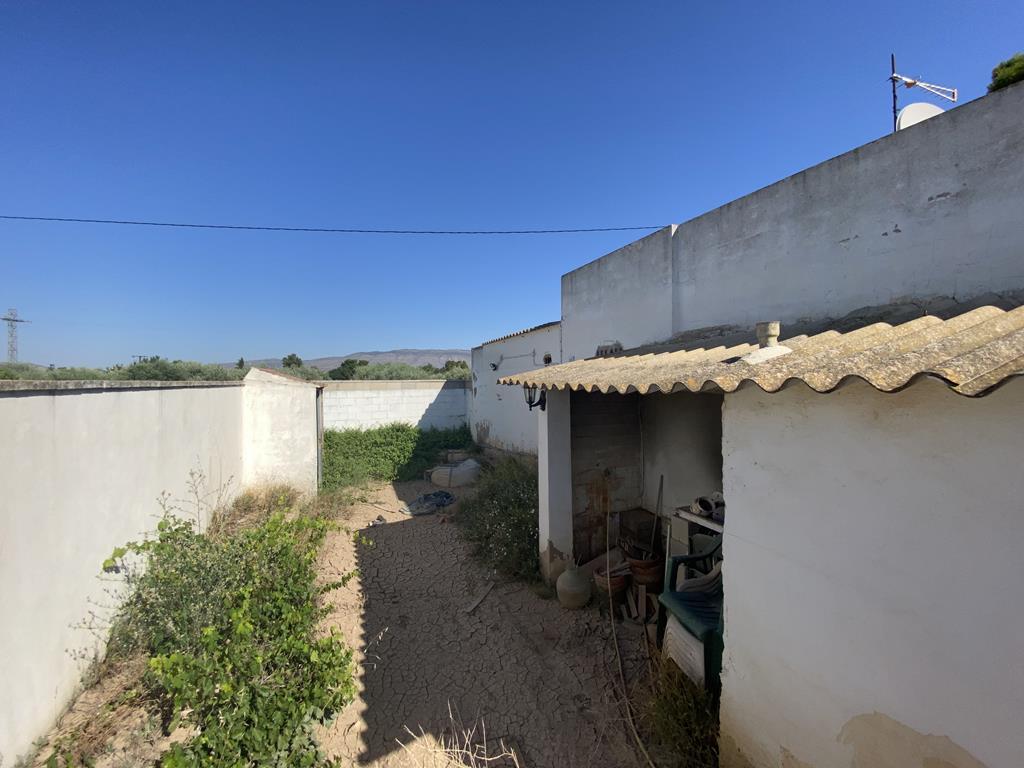 For sale of rural property in Caudete