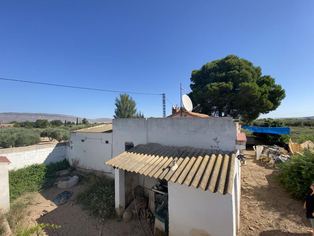 For sale of rural property in Caudete
