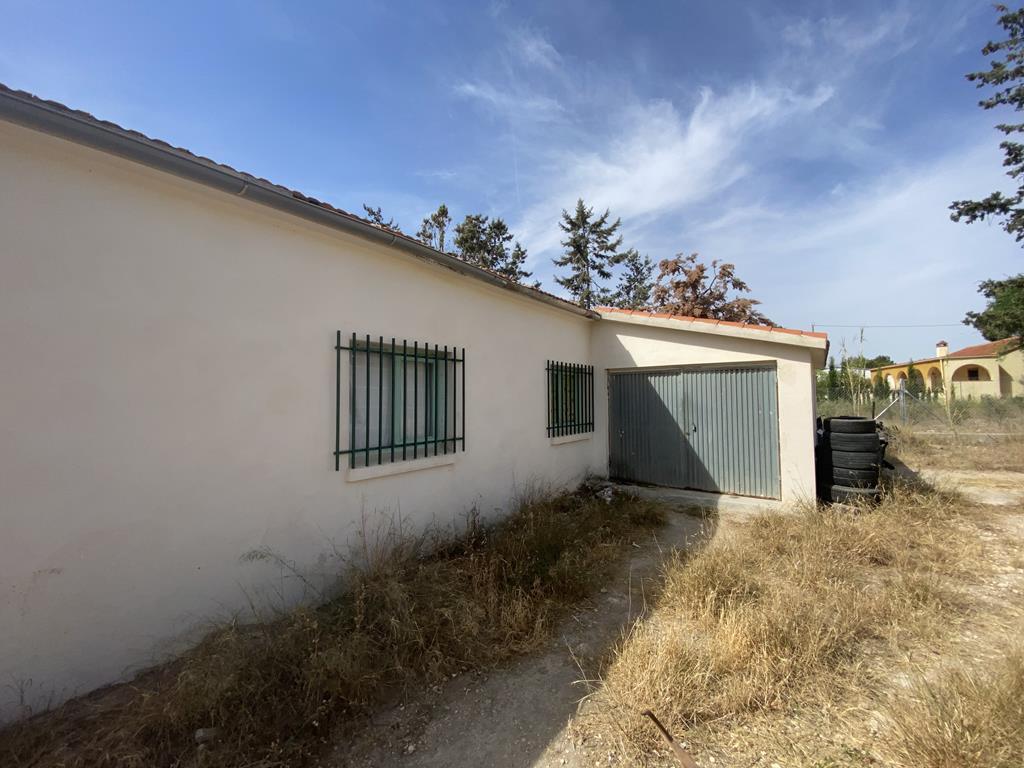For sale of chalet in Caudete