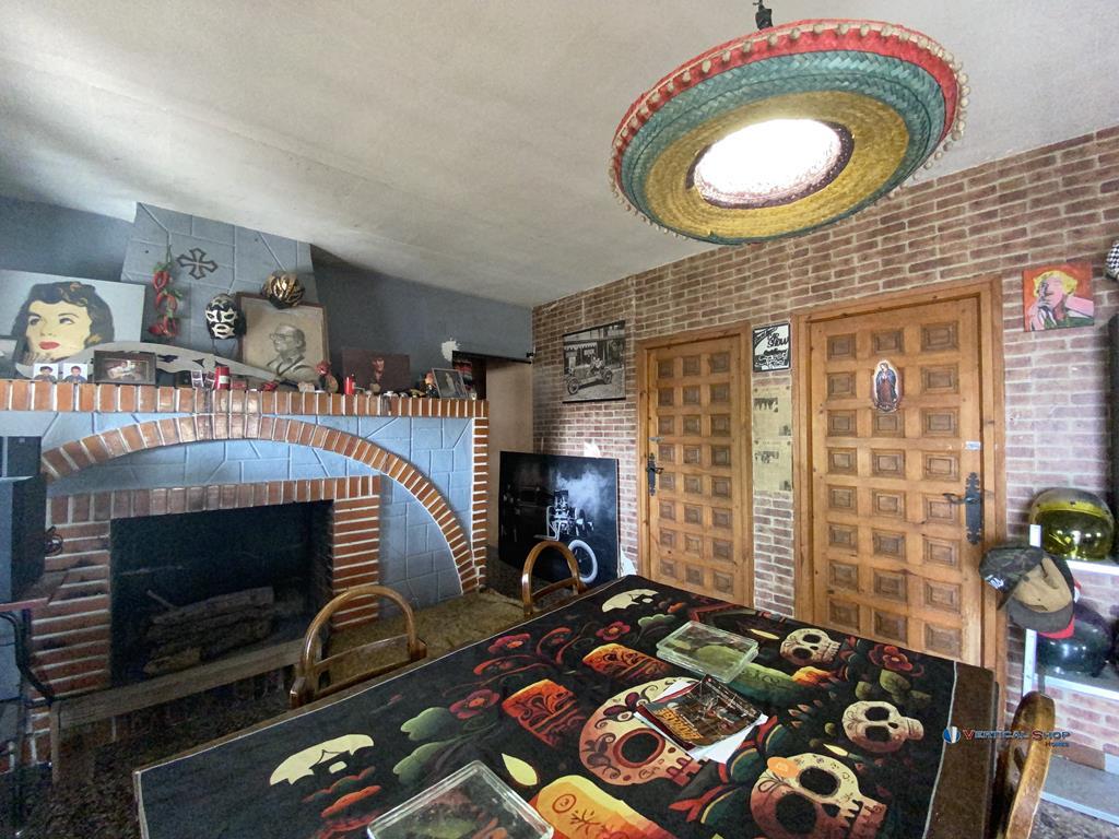 For sale of chalet in Caudete