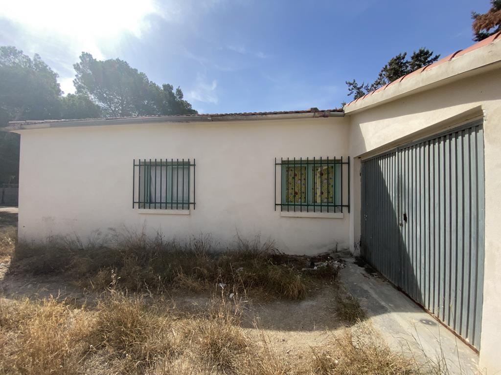 For sale of chalet in Caudete