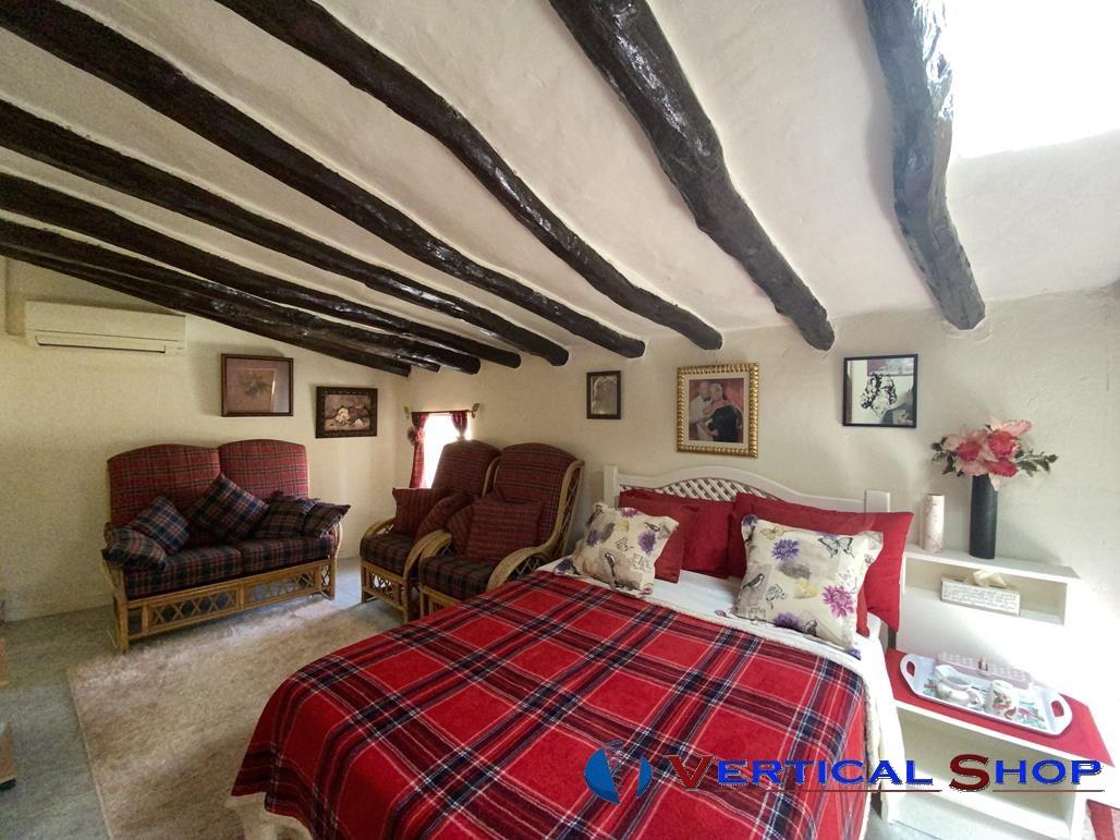 Venta de casa en Caudete