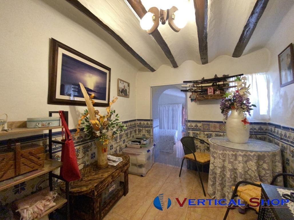 Venta de casa en Caudete