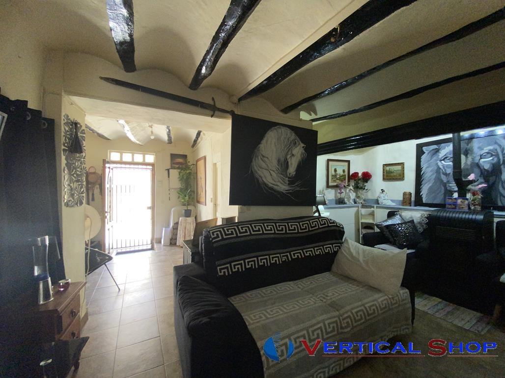 Venta de casa en Caudete