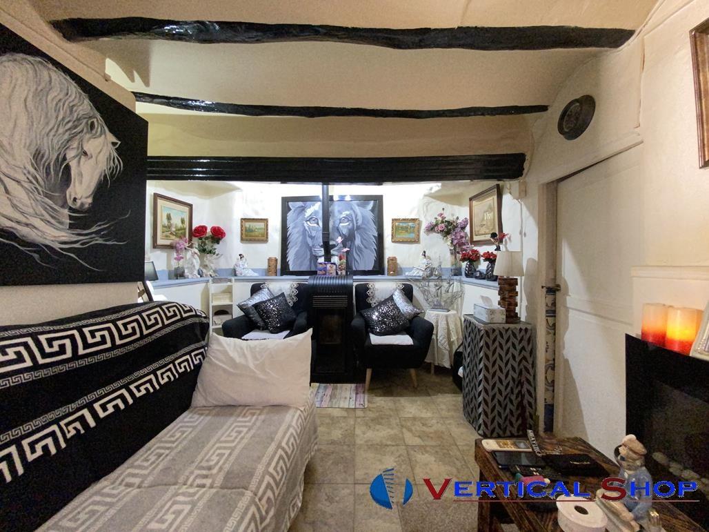 Venta de casa en Caudete