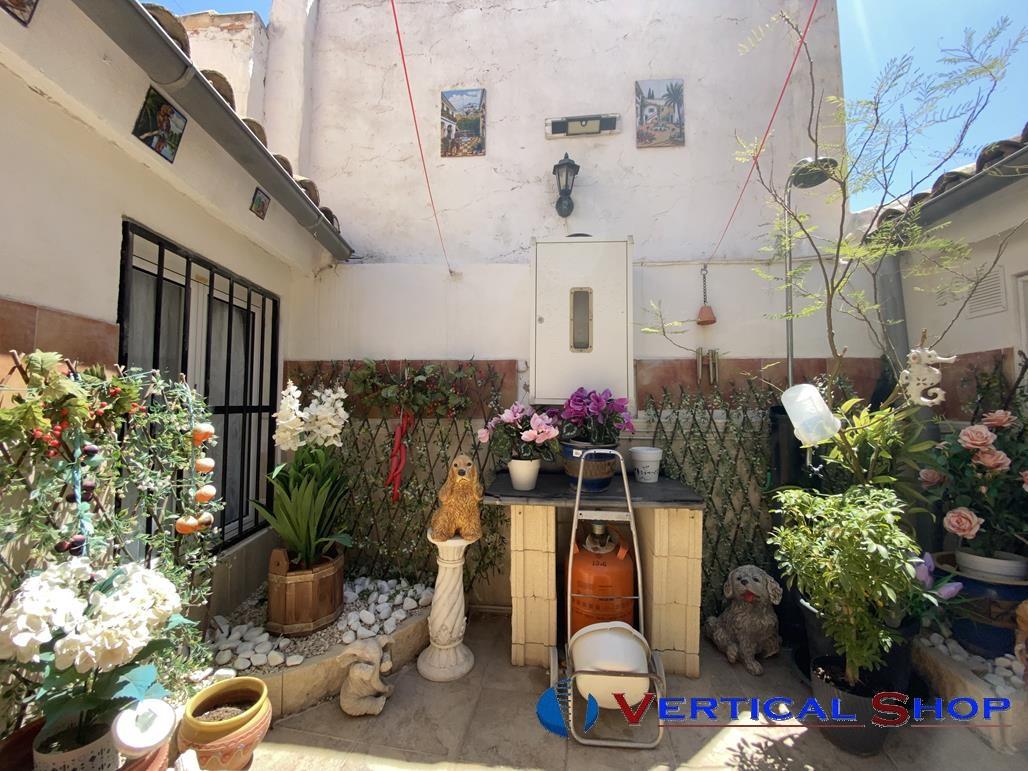 Venta de casa en Caudete
