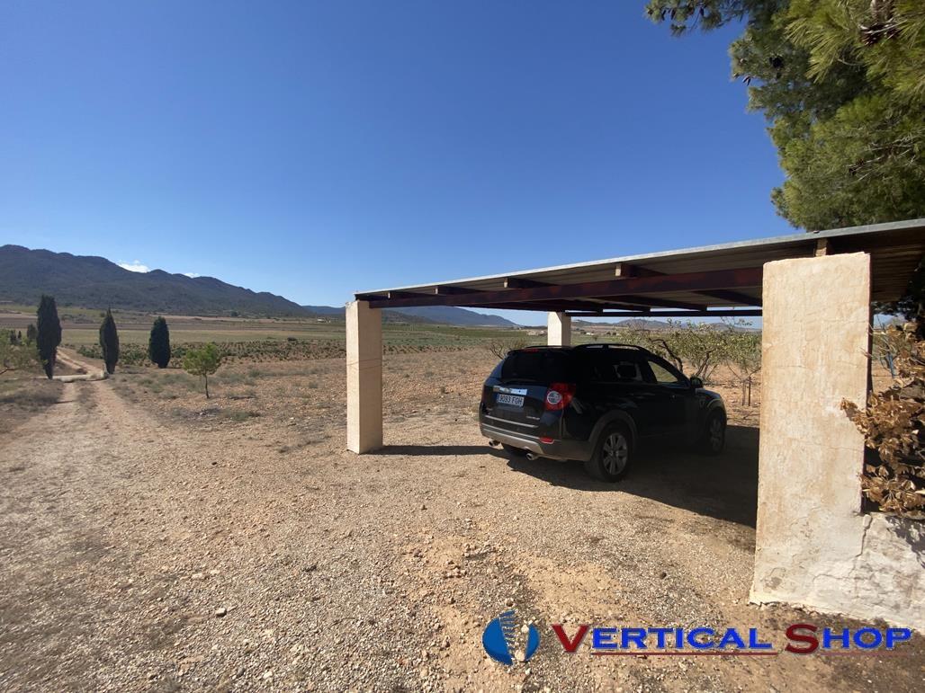 Venta de chalet en Yecla