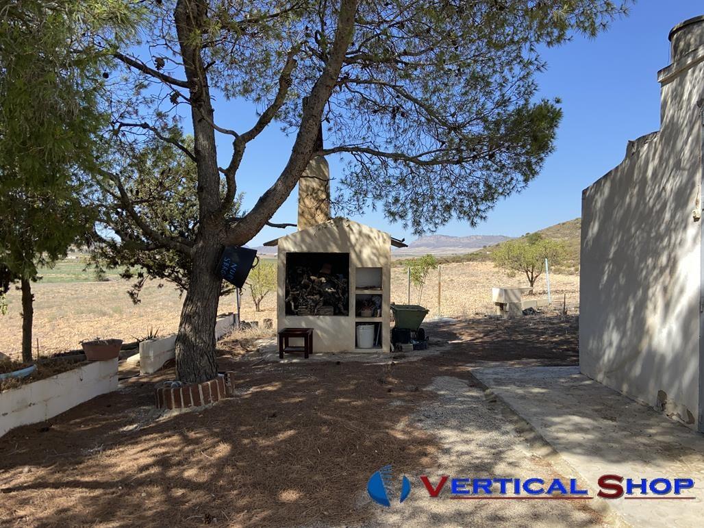 Venta de chalet en Yecla