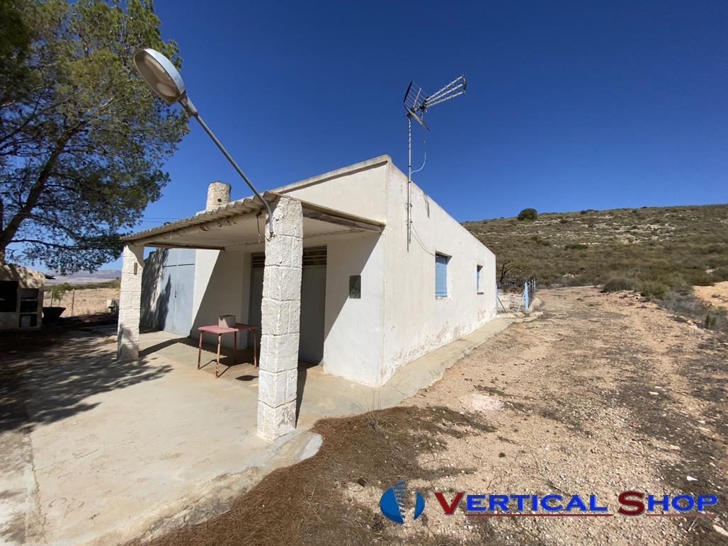 Venta de chalet en Yecla
