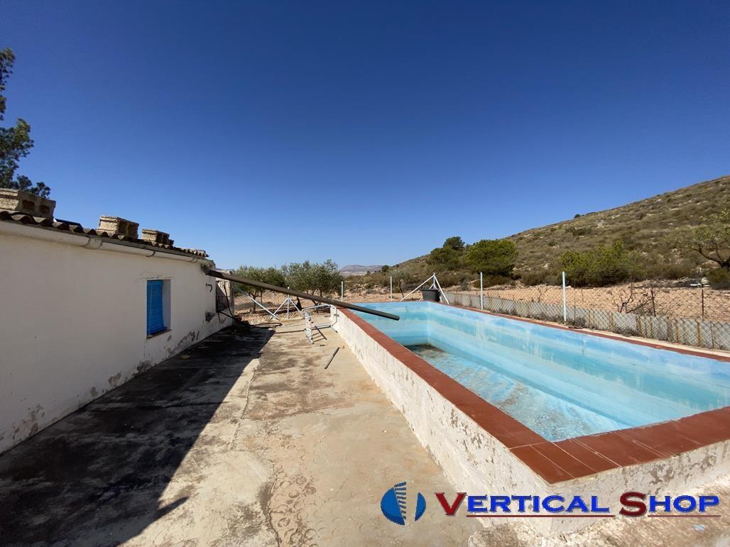 Venta de chalet en Yecla