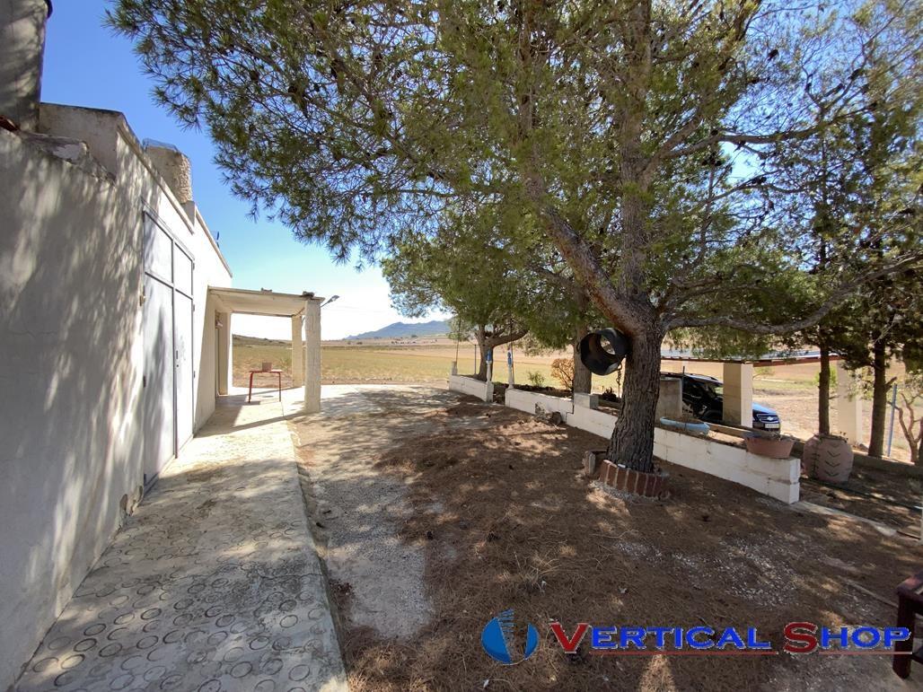 Venta de chalet en Yecla