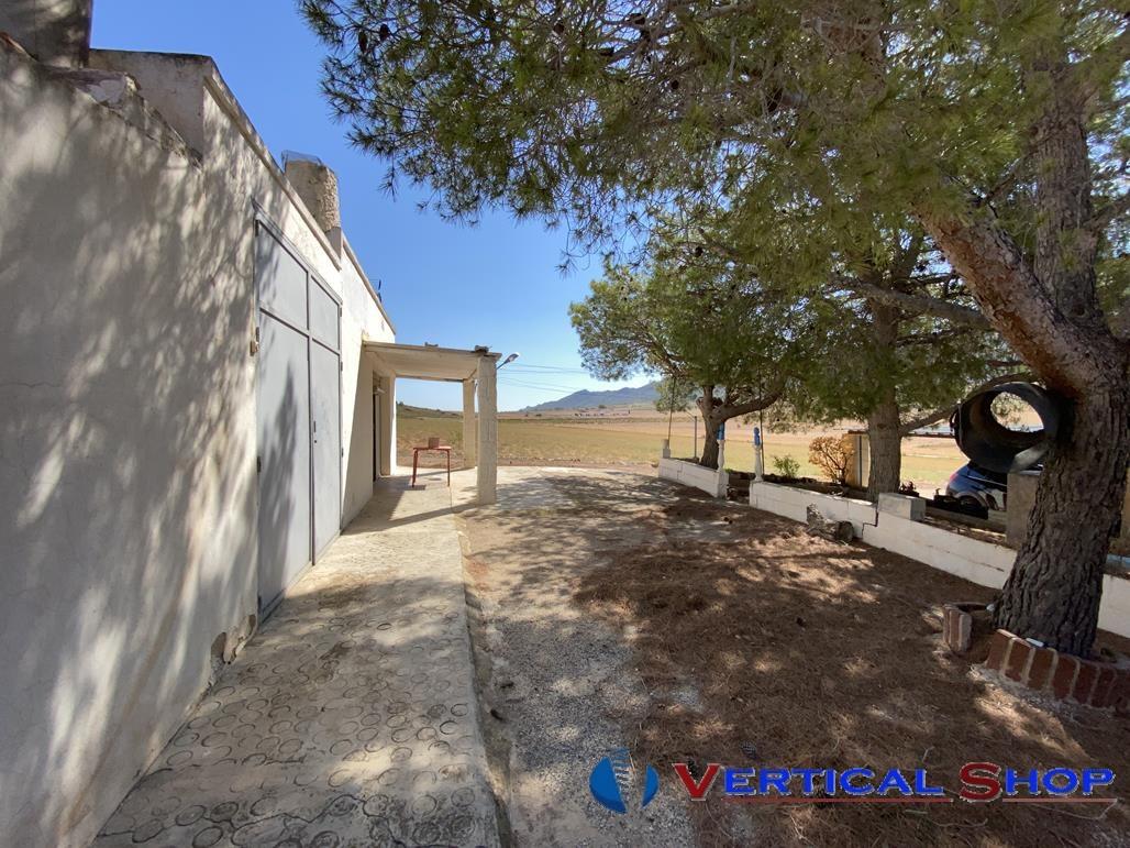 Venta de chalet en Yecla