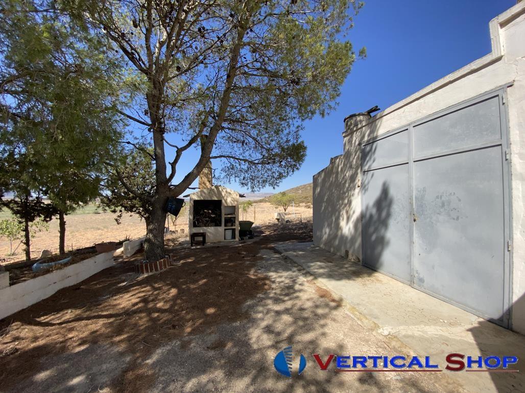 Venta de chalet en Yecla