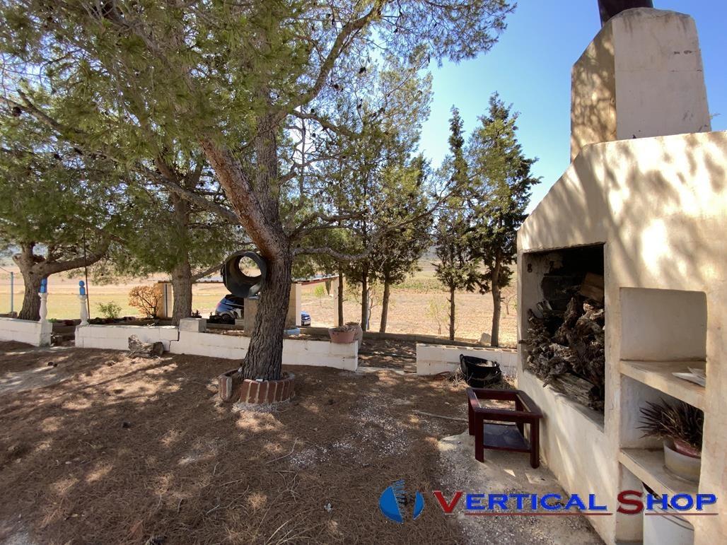 Venta de chalet en Yecla