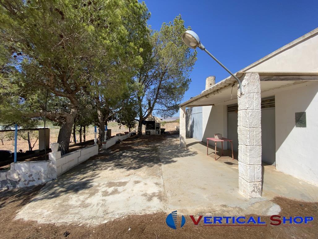 Venta de chalet en Yecla