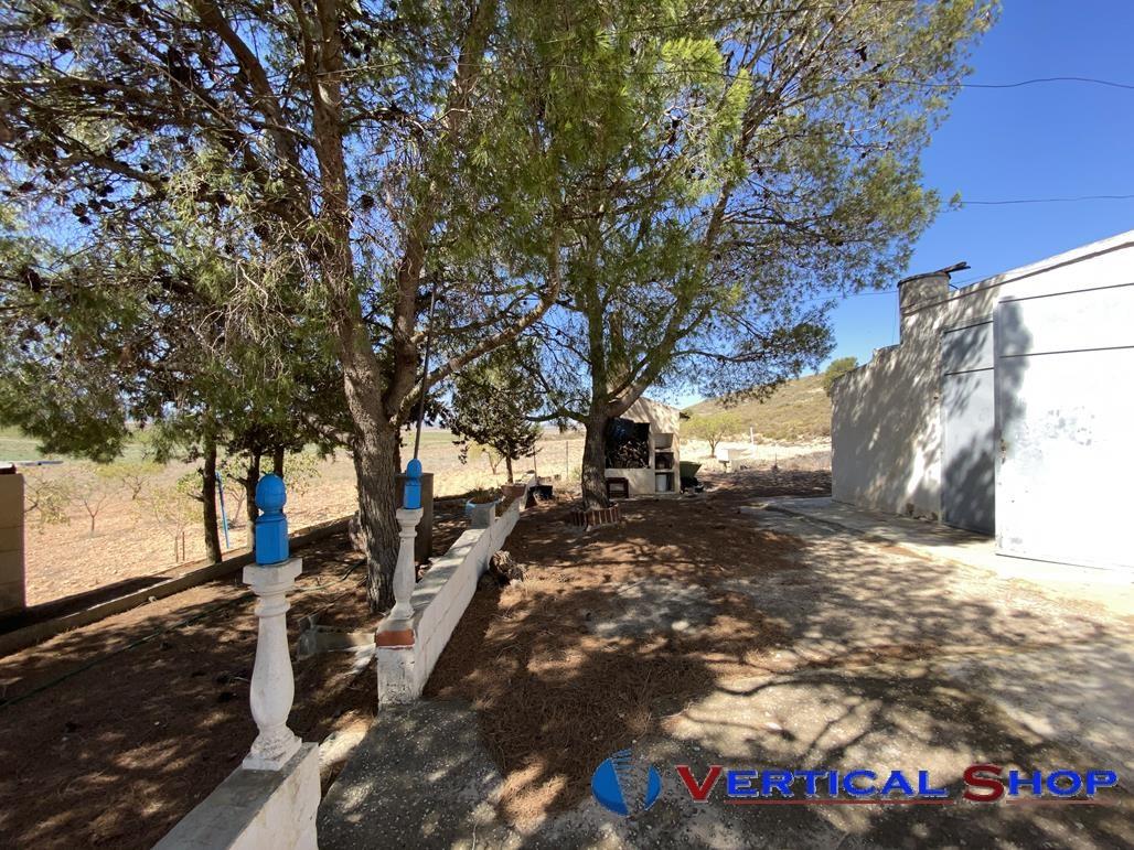 Venta de chalet en Yecla