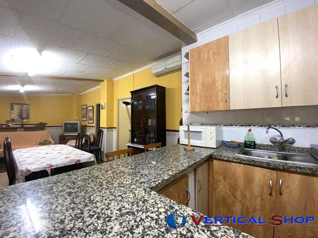 For sale of chalet in Caudete
