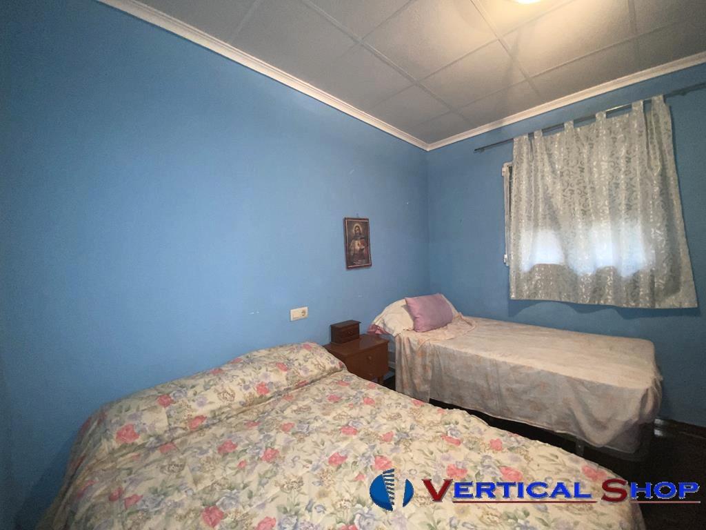 For sale of chalet in Caudete