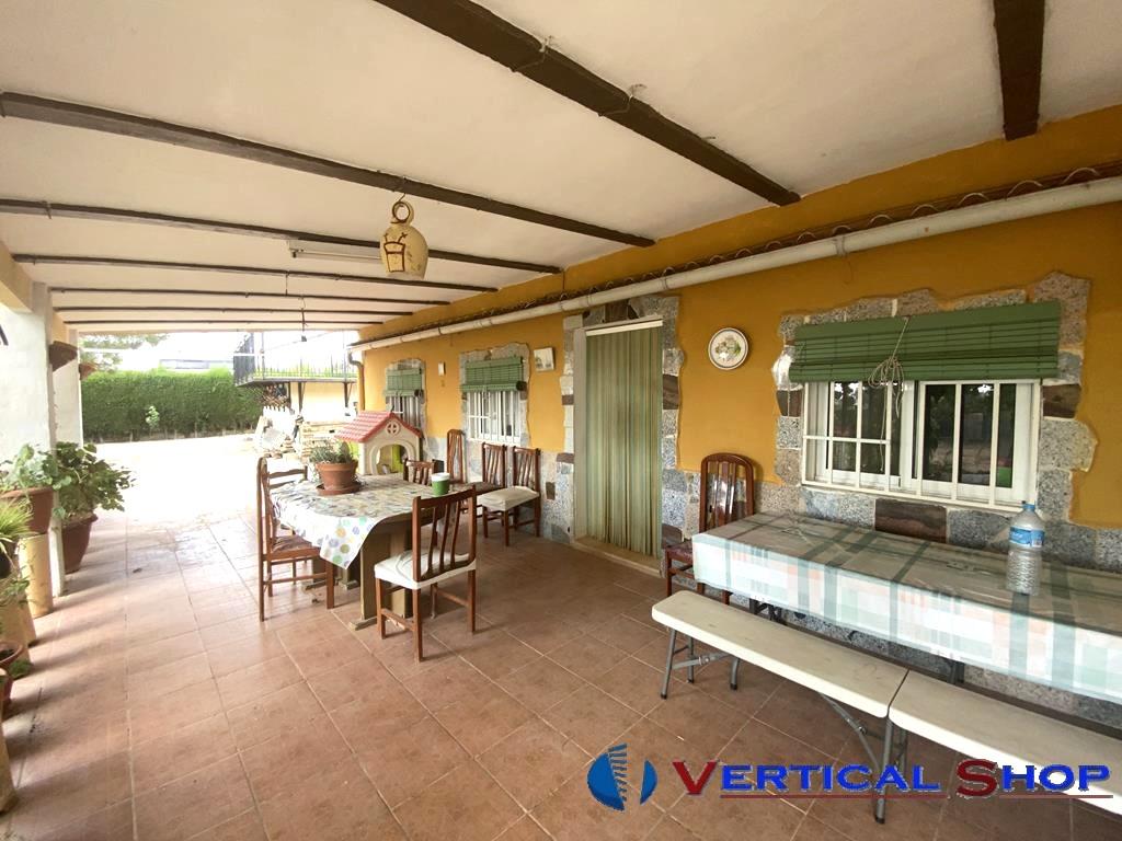 For sale of chalet in Caudete