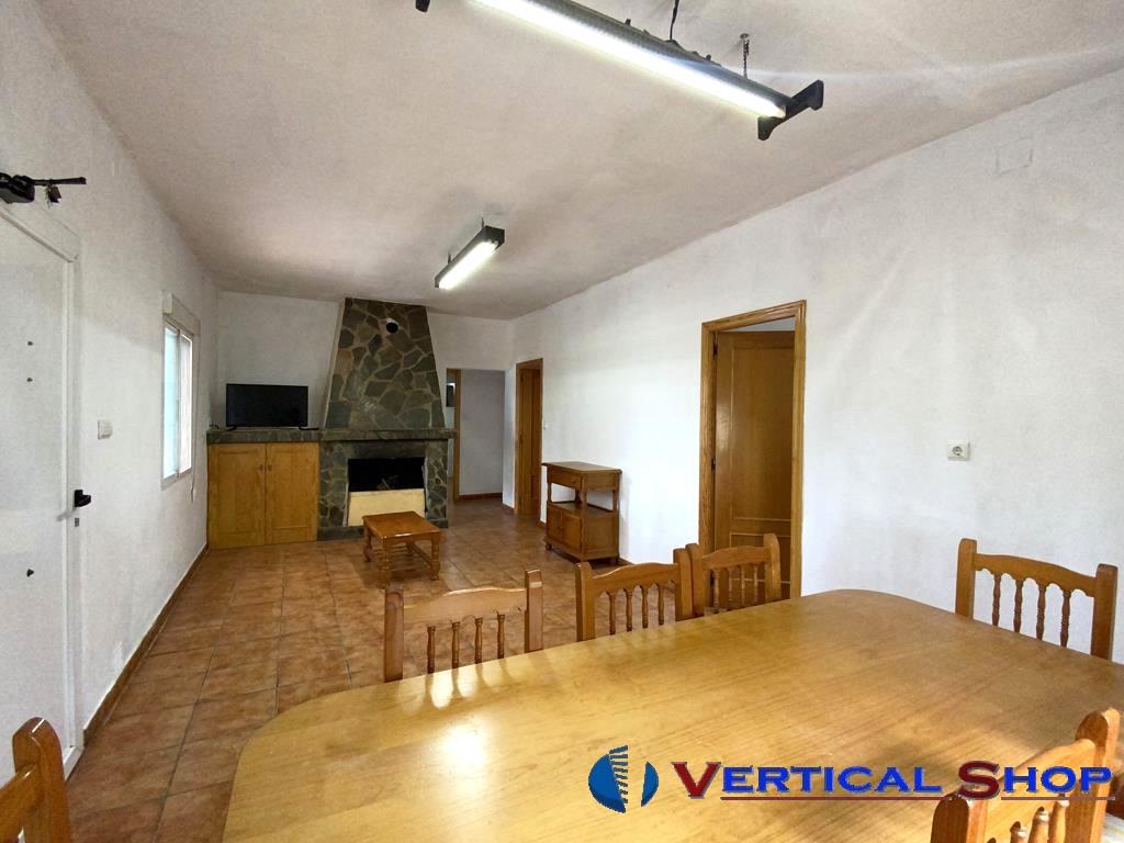 For sale of chalet in Caudete