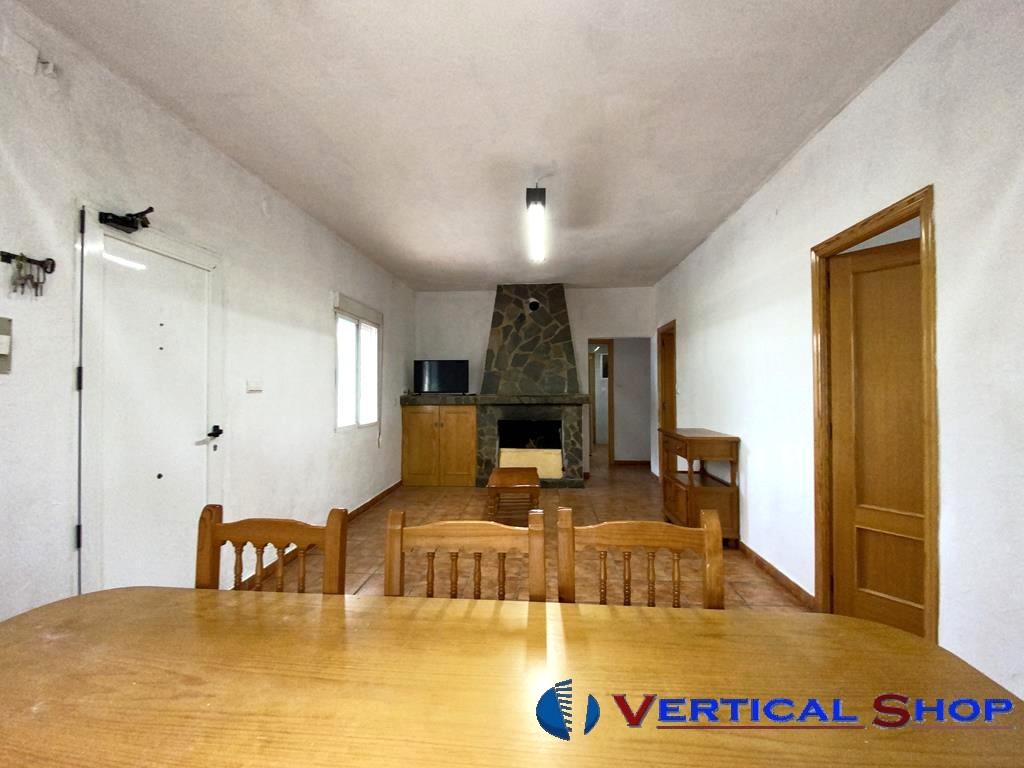 For sale of chalet in Caudete