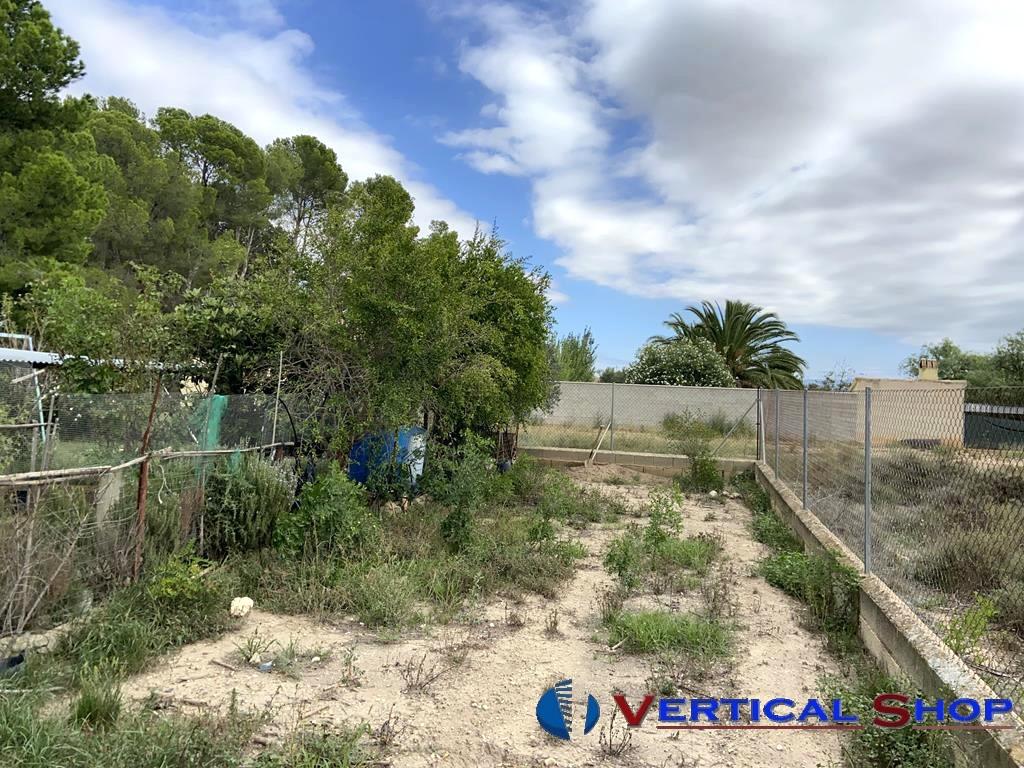 For sale of chalet in Caudete