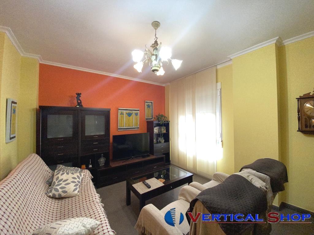 For sale of flat in Caudete