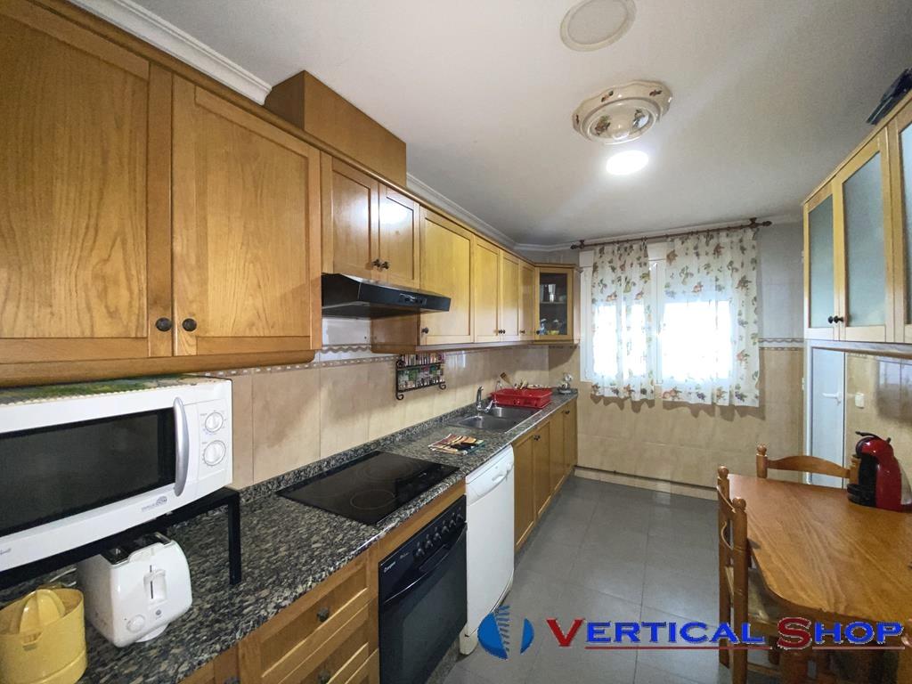 For sale of flat in Caudete