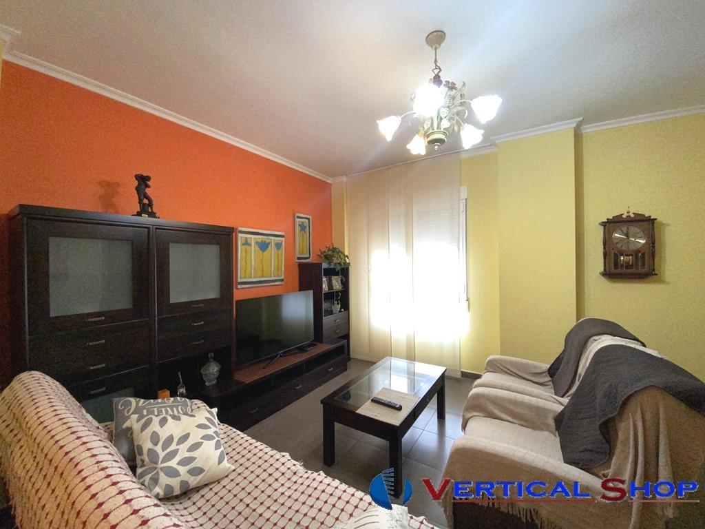 For sale of flat in Caudete