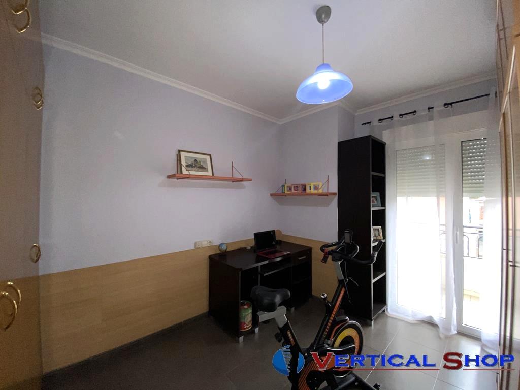 For sale of flat in Caudete