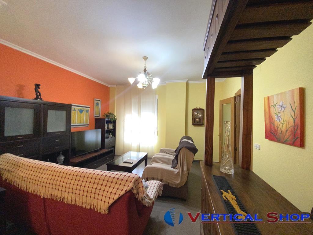 For sale of flat in Caudete