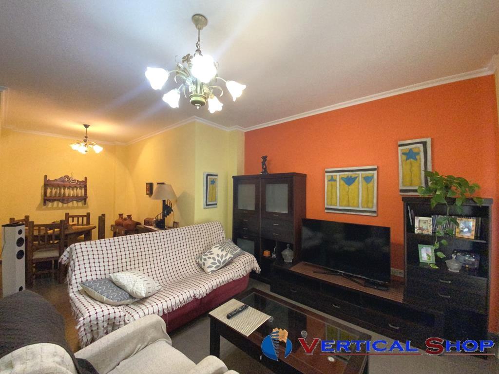 For sale of flat in Caudete