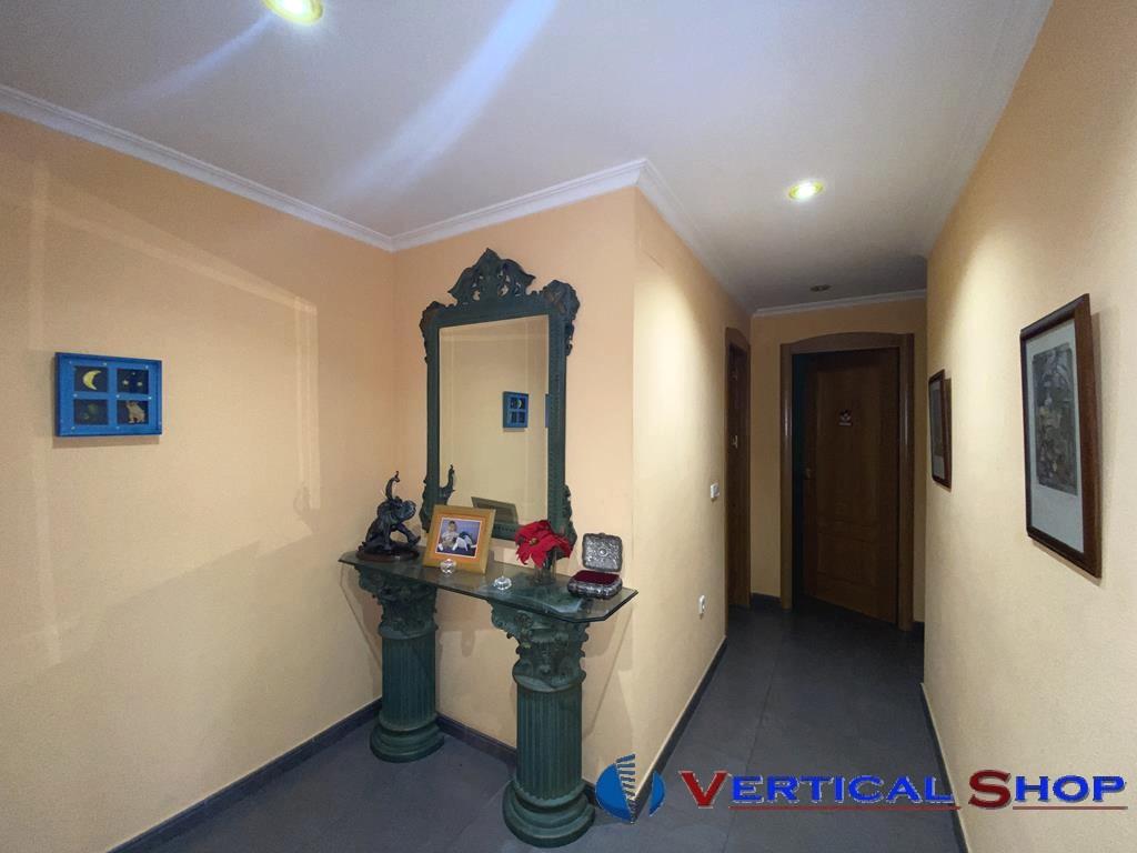 For sale of flat in Caudete