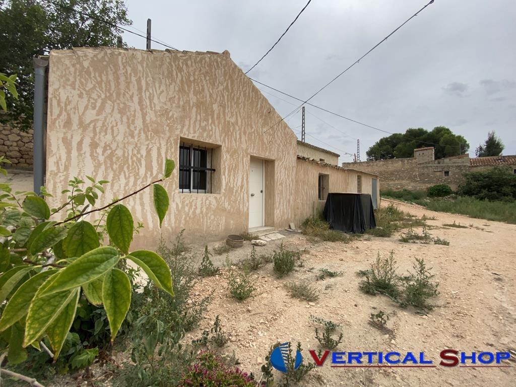 For sale of chalet in Villena