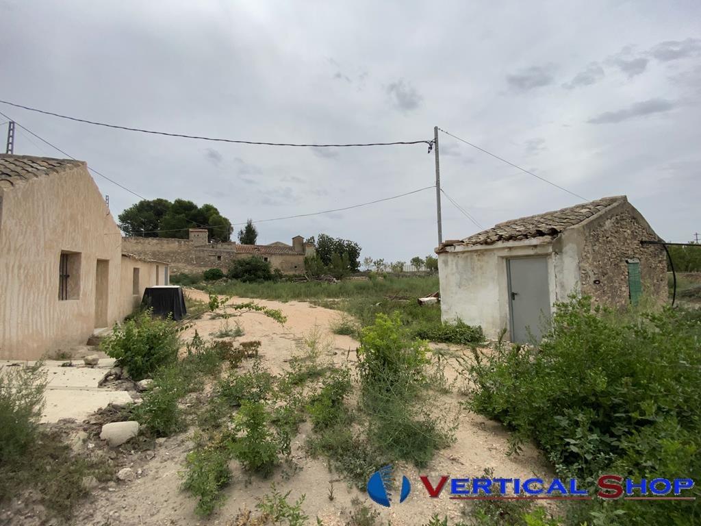 For sale of chalet in Villena