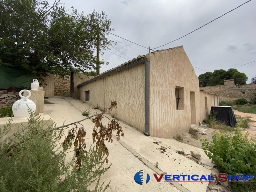 For sale of chalet in Villena