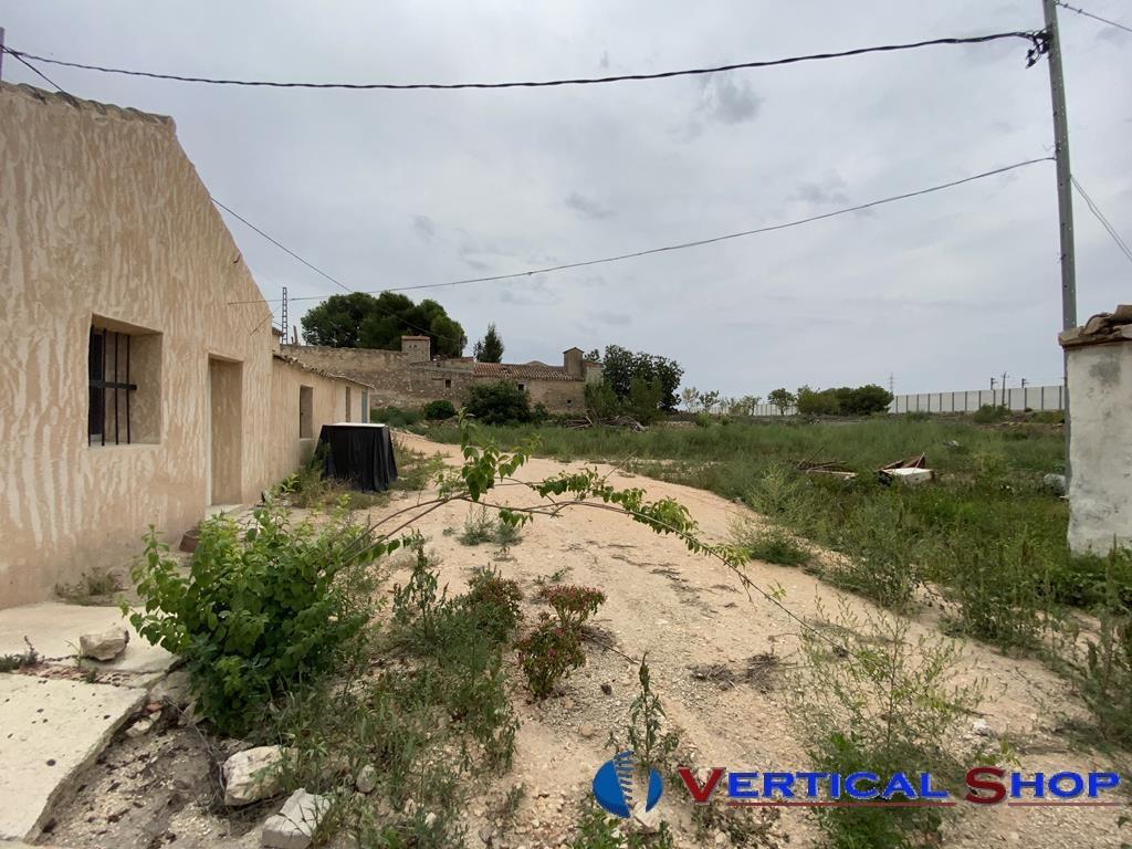 For sale of chalet in Villena